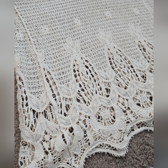 Ecote Anthropologie Beautiful Cream Lace Crochet Cover Up Top Scalloped Hem XS/S - Picture 7 of 7
